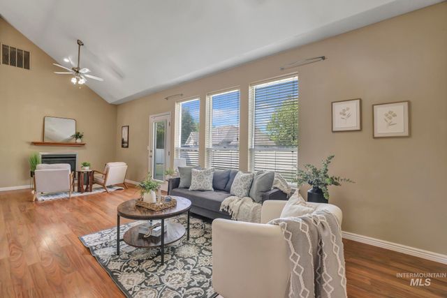 1963 Julie Lane, Twin Falls, ID 83301