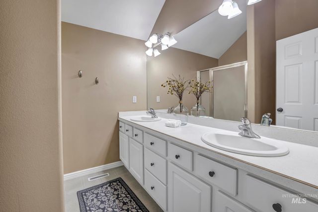 1963 Julie Lane, Twin Falls, ID 83301