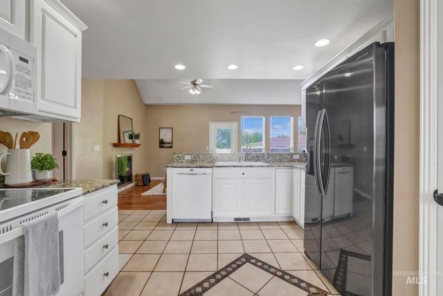 1963 Julie Lane, Twin Falls, ID 83301