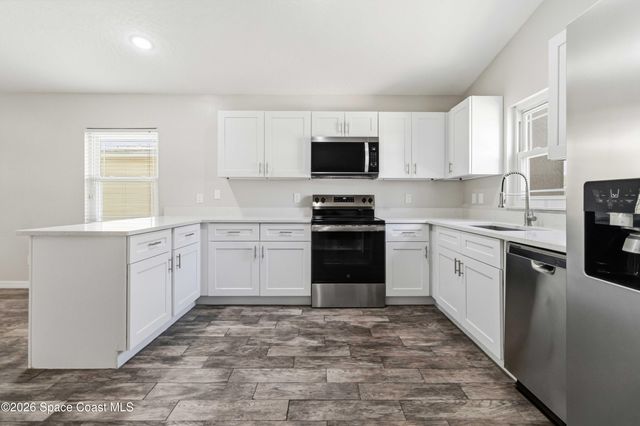 1253 Goldenrod Circle NE, Palm Bay, FL 32905