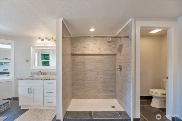 2027 SE Walker Park Road, Shelton, WA 98584