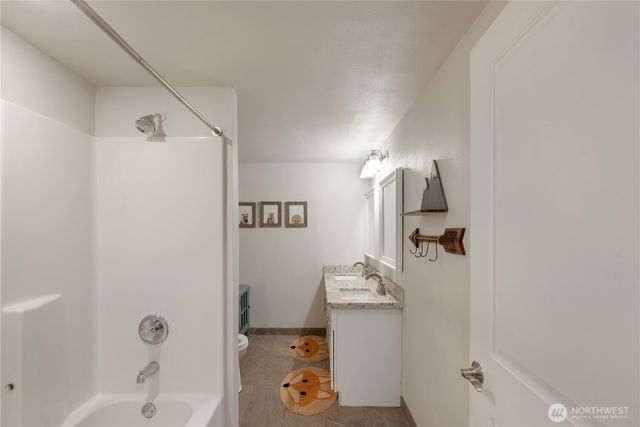2027 SE Walker Park Road, Shelton, WA 98584