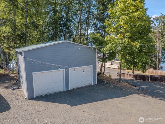 2027 SE Walker Park Road, Shelton, WA 98584