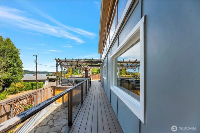 2027 SE Walker Park Road, Shelton, WA 98584