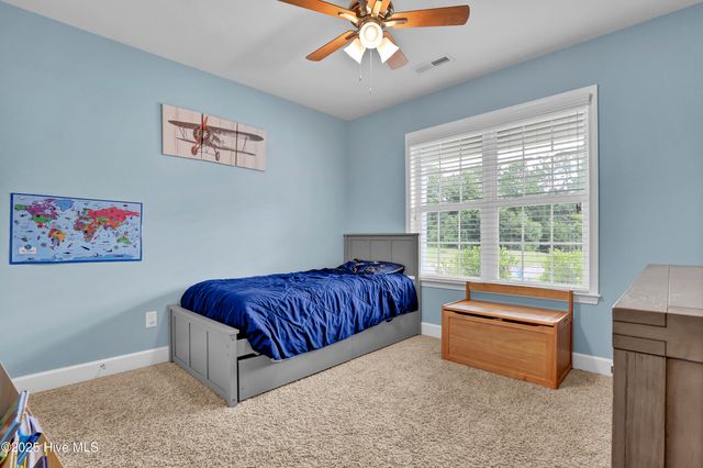 32 Maxwell Drive, Rocky Point, NC 28457