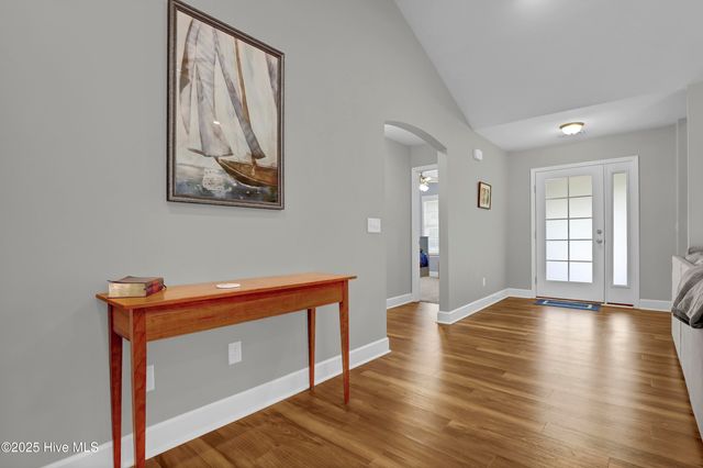 32 Maxwell Drive, Rocky Point, NC 28457