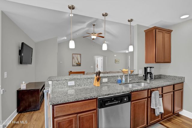 32 Maxwell Drive, Rocky Point, NC 28457
