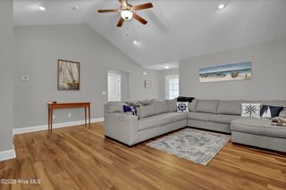 32 Maxwell Drive, Rocky Point, NC 28457
