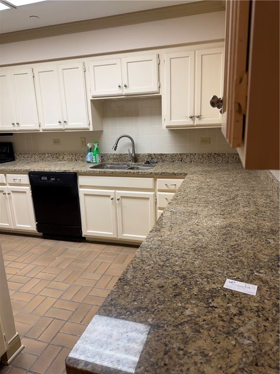 4350 Ocean Dr 303, Corpus Christi, TX 78412 — photo 5