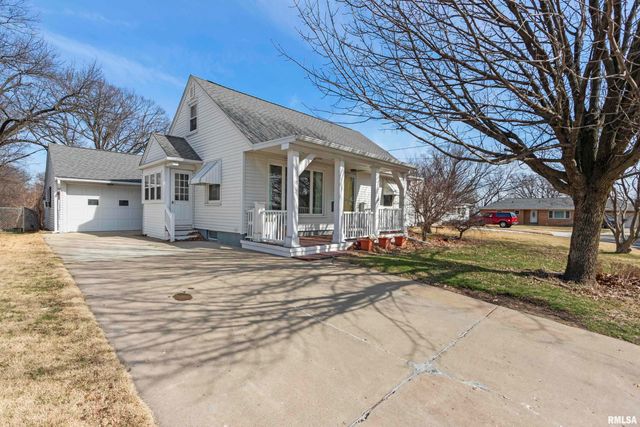 18 LAUTERBACH Drive, Bartonville, IL 61607