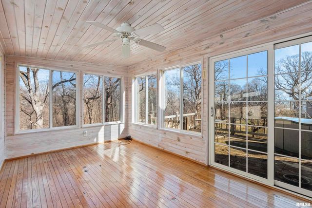 18 LAUTERBACH Drive, Bartonville, IL 61607