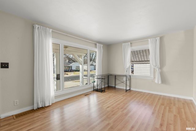 18 LAUTERBACH Drive, Bartonville, IL 61607