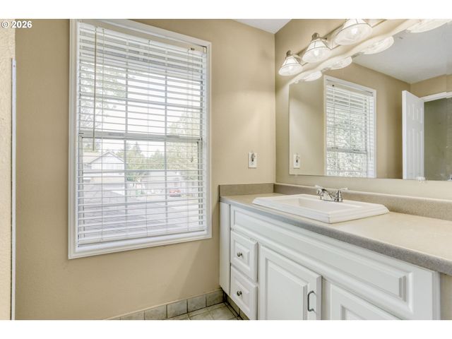 1610 Ne 235TH Ave, Wood Village, OR 97060