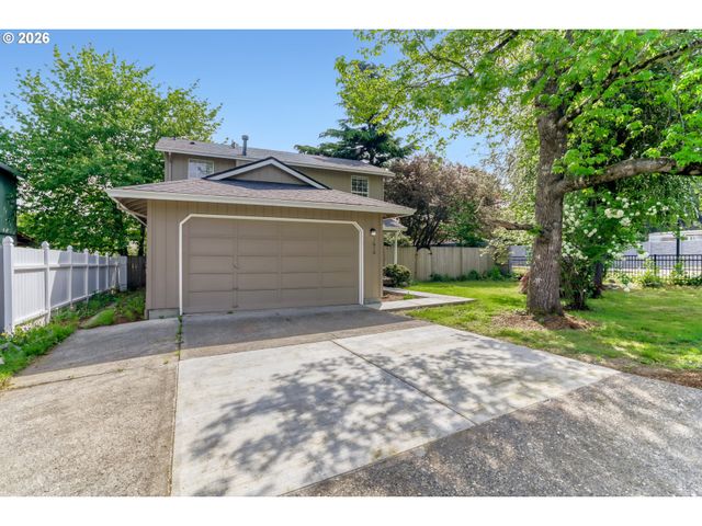 1610 Ne 235TH Ave, Wood Village, OR 97060