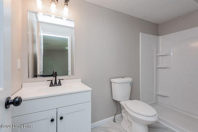 10202 Moonlight Way, Louisville, KY 40272