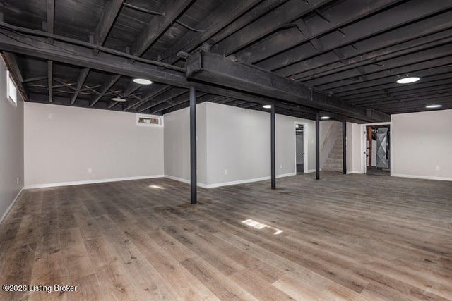 10202 Moonlight Way, Louisville, KY 40272