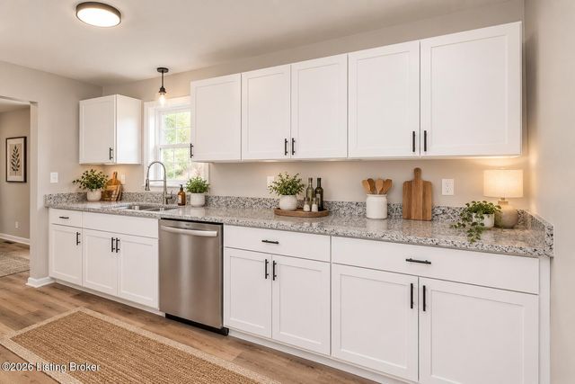 10202 Moonlight Way, Louisville, KY 40272