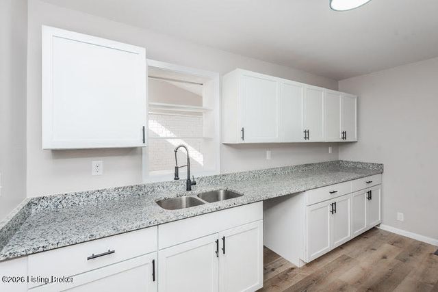10202 Moonlight Way, Louisville, KY 40272
