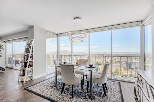 3111 Bel Air Drive 21F, Las Vegas, NV 89109