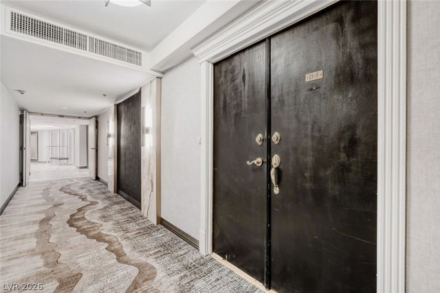 3111 Bel Air Drive 21F, Las Vegas, NV 89109