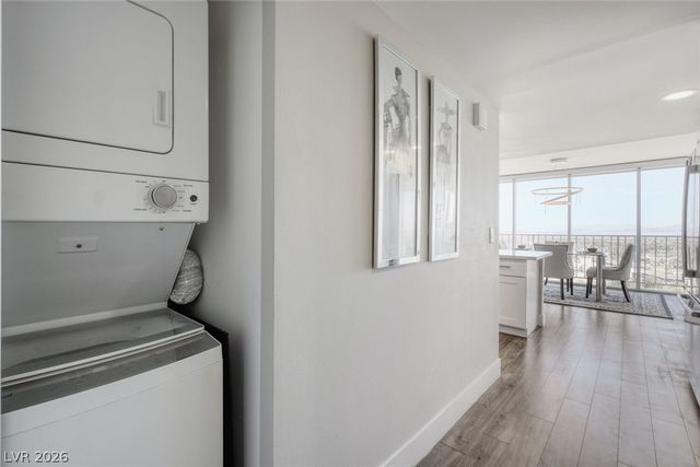 3111 Bel Air Drive 21F, Las Vegas, NV 89109