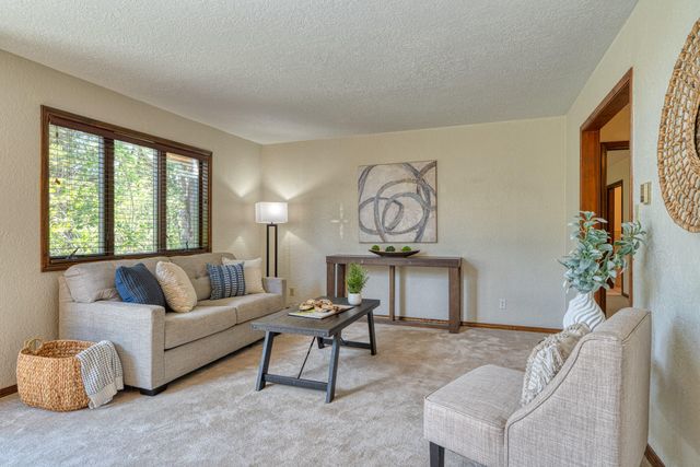 3 Pine Court, Tijeras, NM 87059