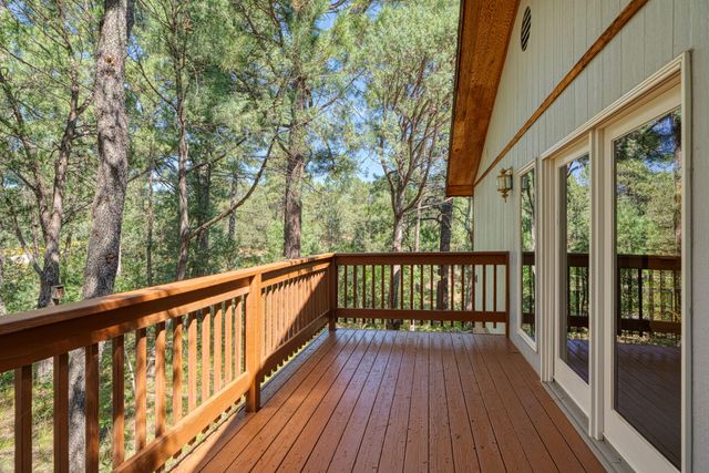 3 Pine Court, Tijeras, NM 87059