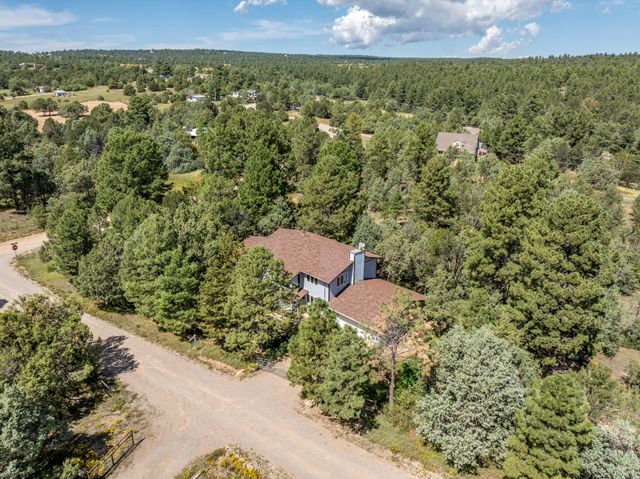 3 Pine Court, Tijeras, NM 87059