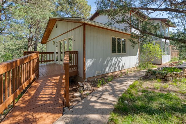 3 Pine Court, Tijeras, NM 87059