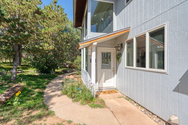 3 Pine Court, Tijeras, NM 87059