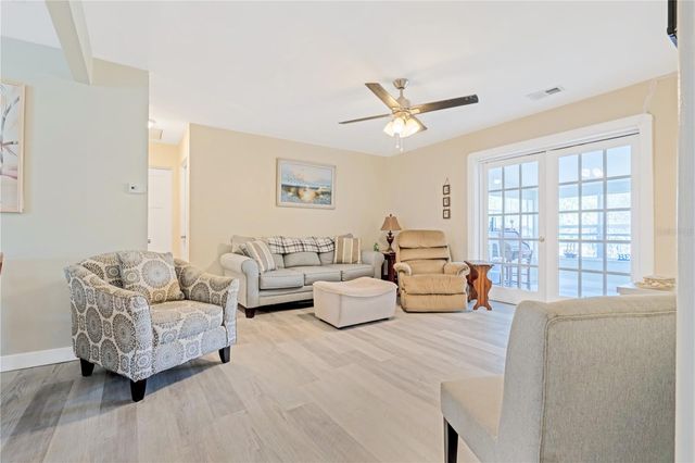 1420 N GRANDVIEW AVENUE, Daytona Beach, FL 32118