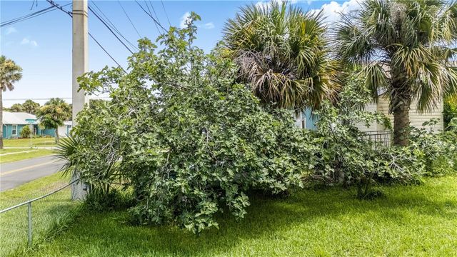 1420 N GRANDVIEW AVENUE, Daytona Beach, FL 32118