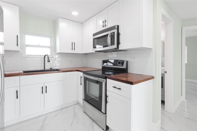 130 VIRGINIA COURT, Englewood, FL 34223