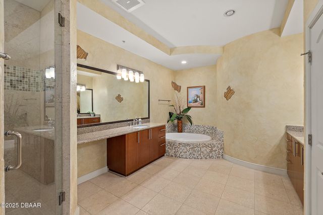 1925 S Atlantic Ave Apt 201, Daytona Beach Shores, FL 32118