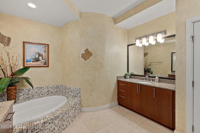 1925 S Atlantic Ave Apt 201, Daytona Beach Shores, FL 32118