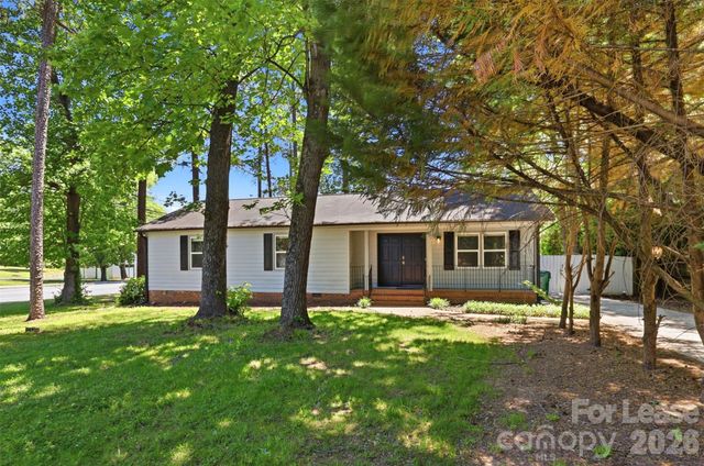 1440 Jodhpur Court, Charlotte, NC 28212