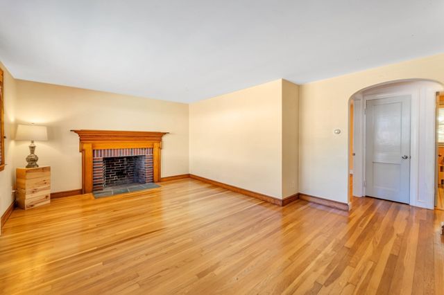 87 Hemman, Boston, MA 02131