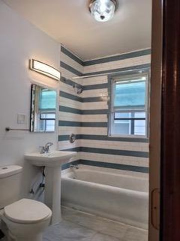 10149 S Wentworth Avenue, Chicago, IL 60628