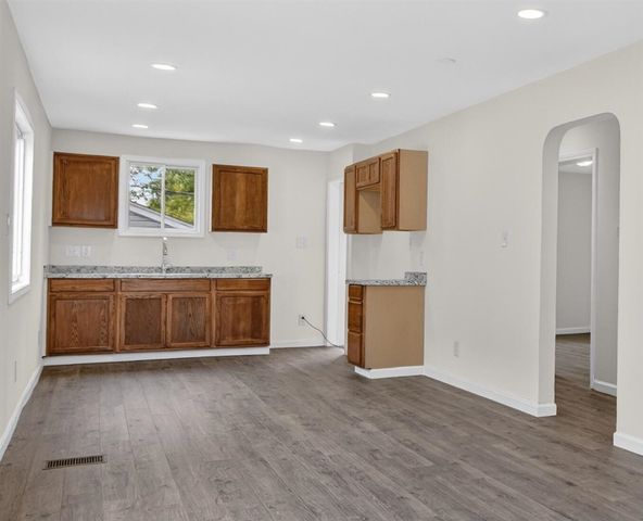 13894 Tacoma Street, Detroit, MI 48205