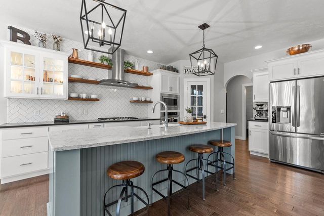 1143 AVA COURT, Neenah, WI 54956