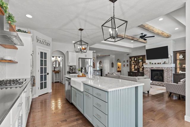 1143 AVA COURT, Neenah, WI 54956