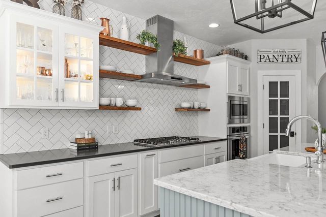 1143 AVA COURT, Neenah, WI 54956