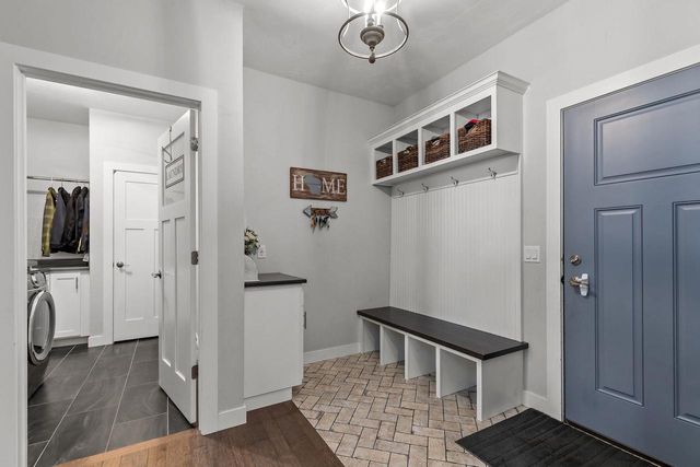 1143 AVA COURT, Neenah, WI 54956