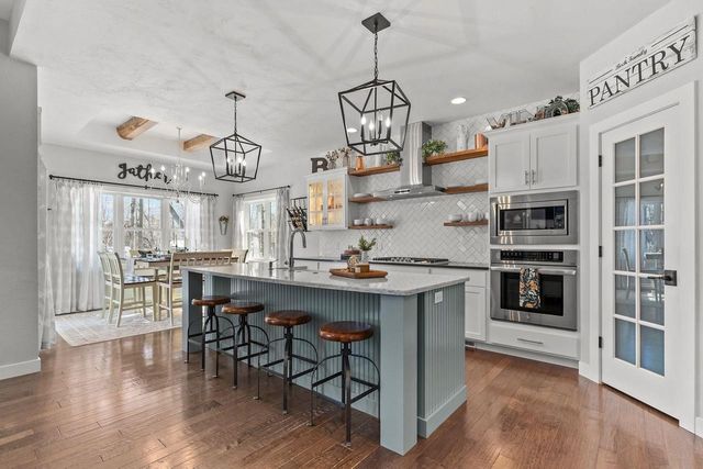 1143 AVA COURT, Neenah, WI 54956