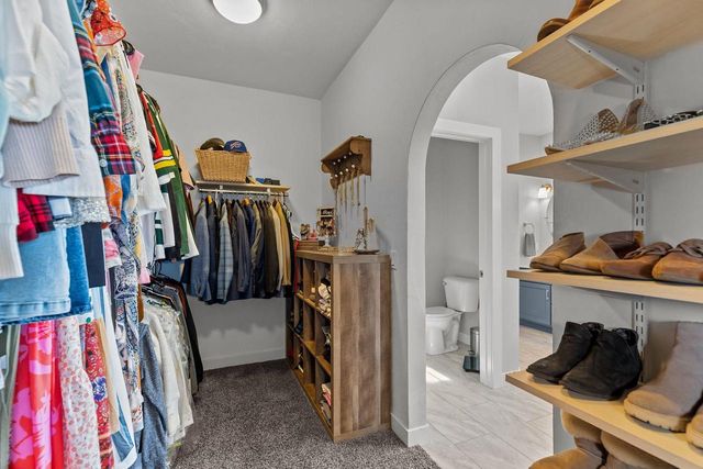 1143 AVA COURT, Neenah, WI 54956