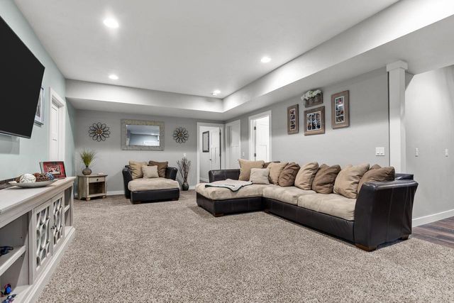 1143 AVA COURT, Neenah, WI 54956