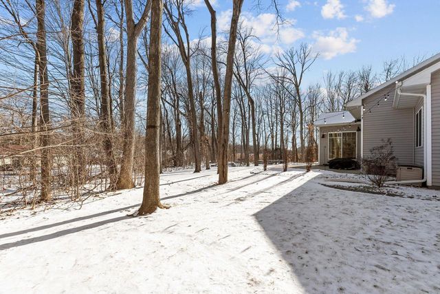 1143 AVA COURT, Neenah, WI 54956