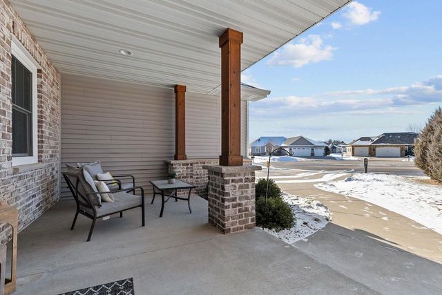 1143 AVA COURT, Neenah, WI 54956