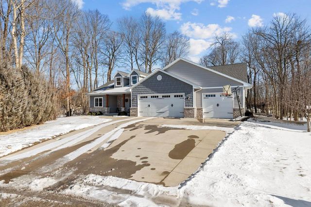 1143 AVA COURT, Neenah, WI 54956