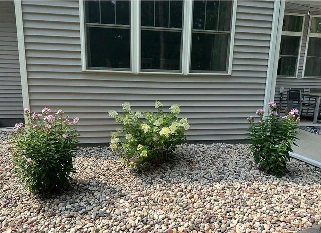 1143 AVA COURT, Neenah, WI 54956